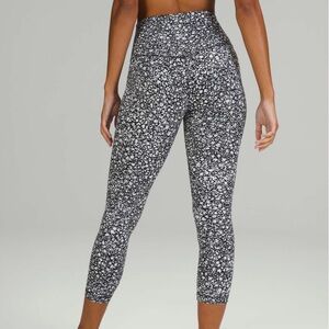 Lululemon Align High-Rise Crop 23" size 4